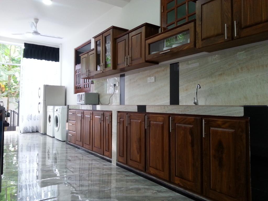 Coral Palm Villa And Apartment Unawatuna Rum bild