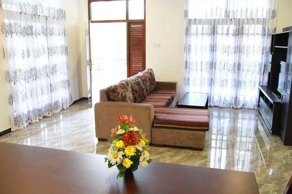 Coral Palm Villa And Apartment Unawatuna Exteriör bild